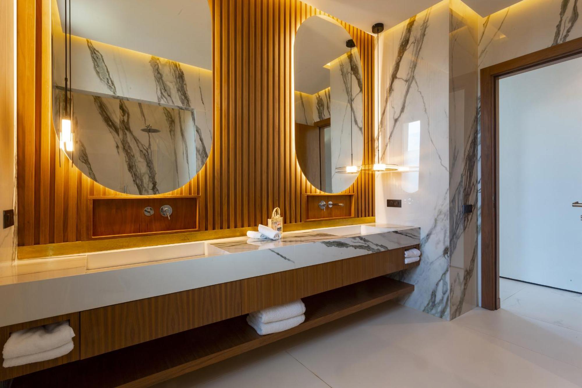 De Luxe A Marrakech, Piscine Jacuzzi, Vue Golf A Amelkis Villa *